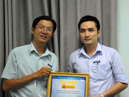 Tuyên Dương Khen Thưởng Nhân Viên Xuất Sắc Nhất Tháng 10-2013