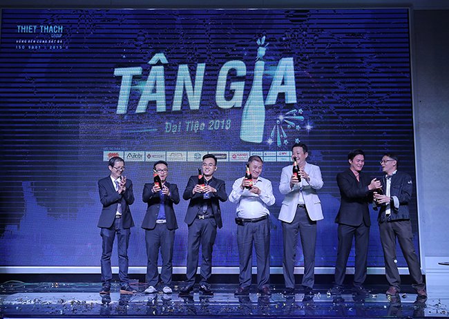 CAT NGHI Interior Đồng Hành Cùng Đại Tiệc Tân Gia THIET THACH Group 2018