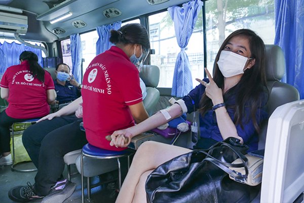 HIẾN MÁU NHÂN ĐẠO “HIẾN TẤM LÒNG VÀNG – AN TOÀN CHỐNG DỊCH”