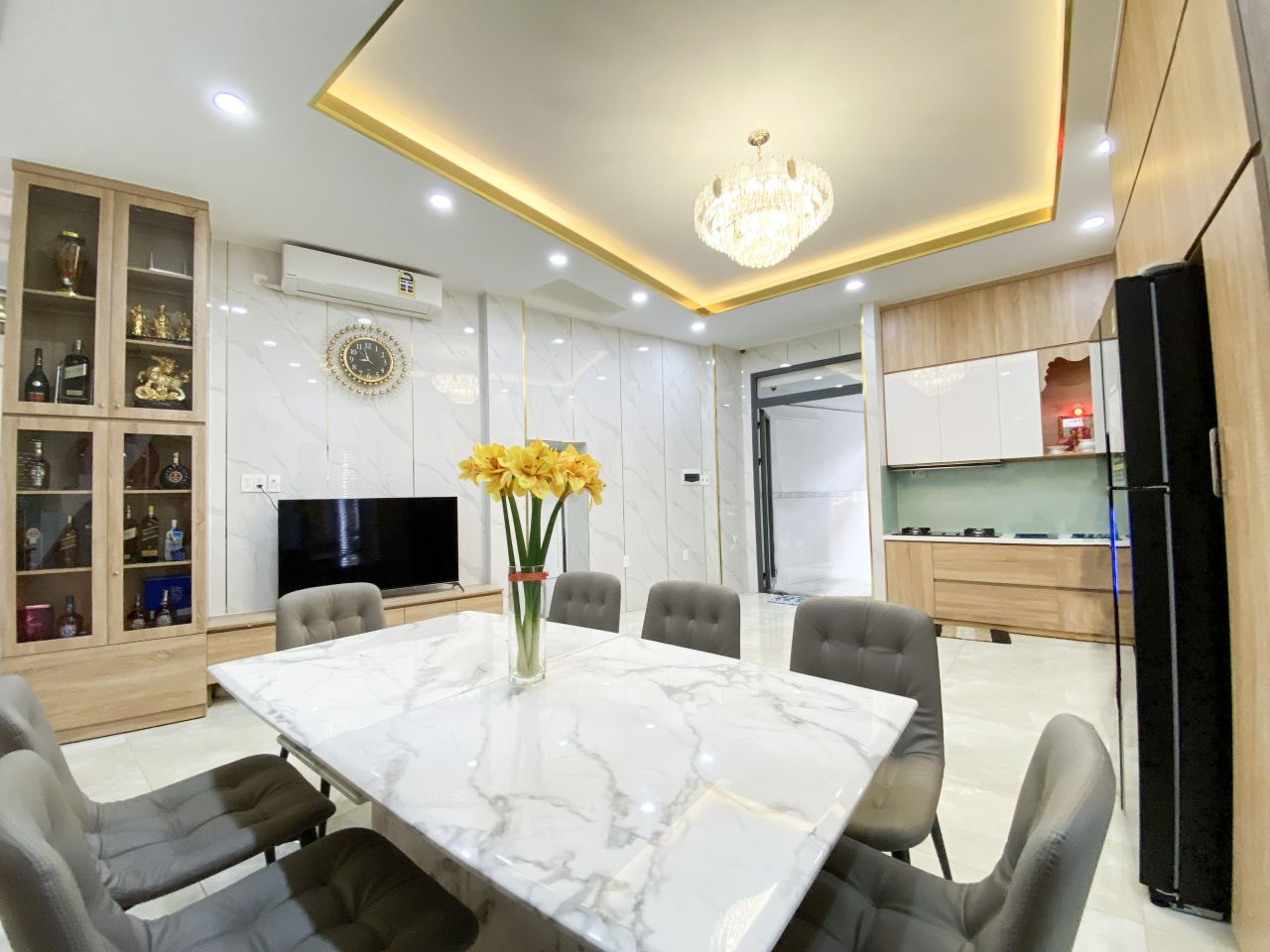 NHÀ PHỐ Anh Lân - Quận 10